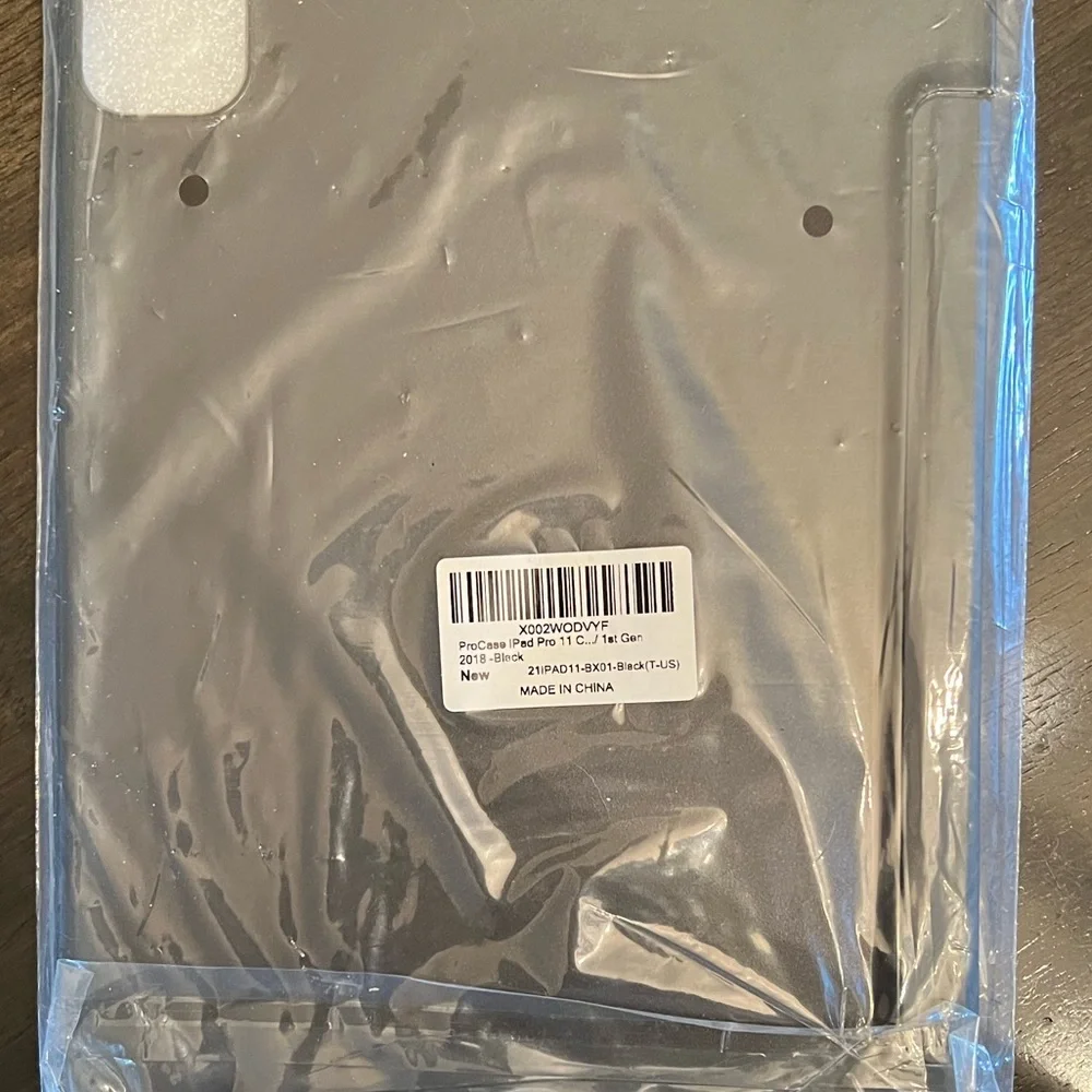NWT IPad Pro 11 Case